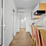 Apartment Gorgeous In Zaboric-brodarica With Wifi *
