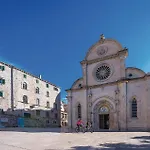 Gorgeous In Zaboric-brodarica With Wifi
