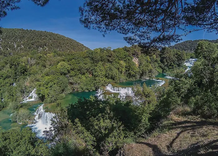 Gorgeous In Zaboric-brodarica With Wifi