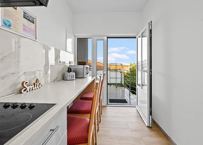 Gorgeous In Zaboric-brodarica With Wifi